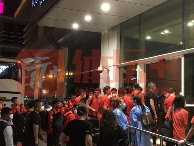 足球-西行手记②：足协不到70小时落实事宜 国足安心备战